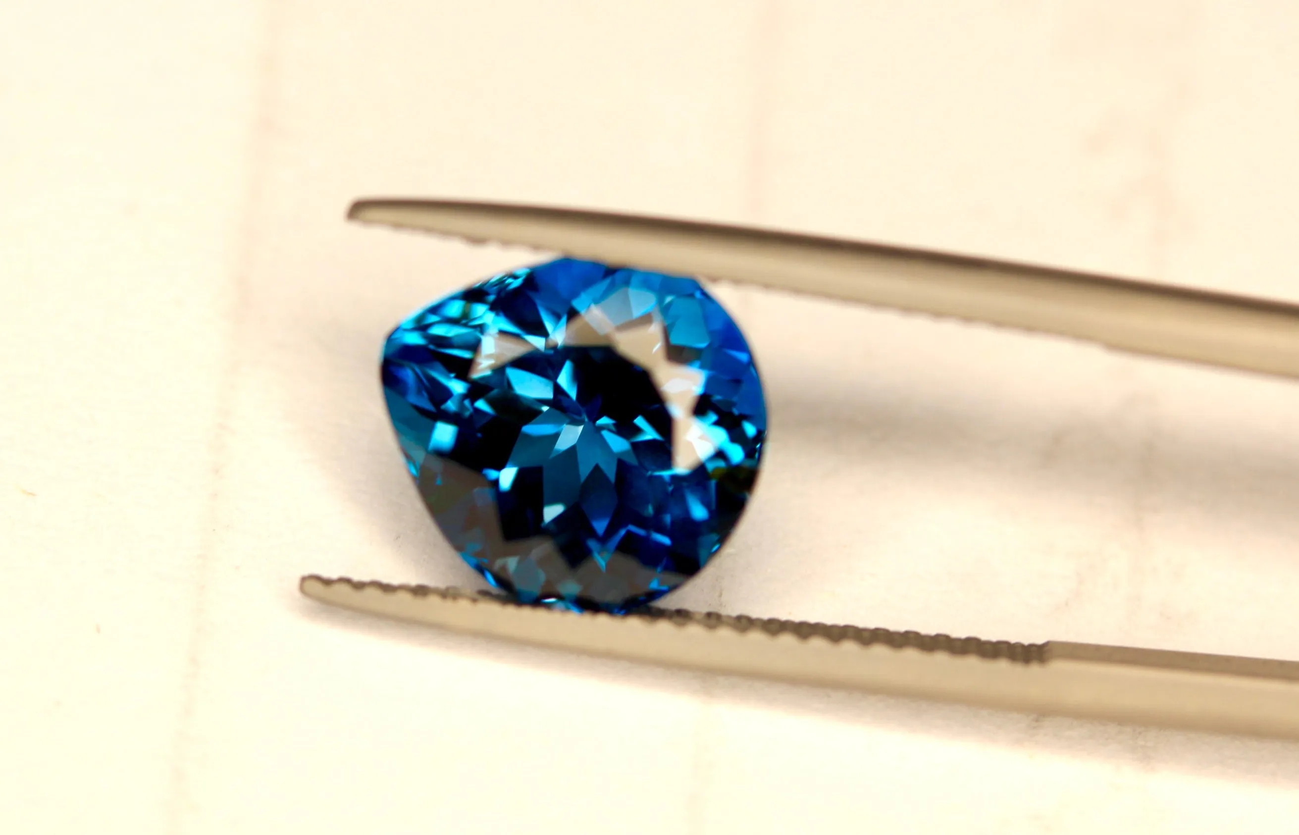 25 Carats Natural London Blue Topaz Deal - Oval, Cushion