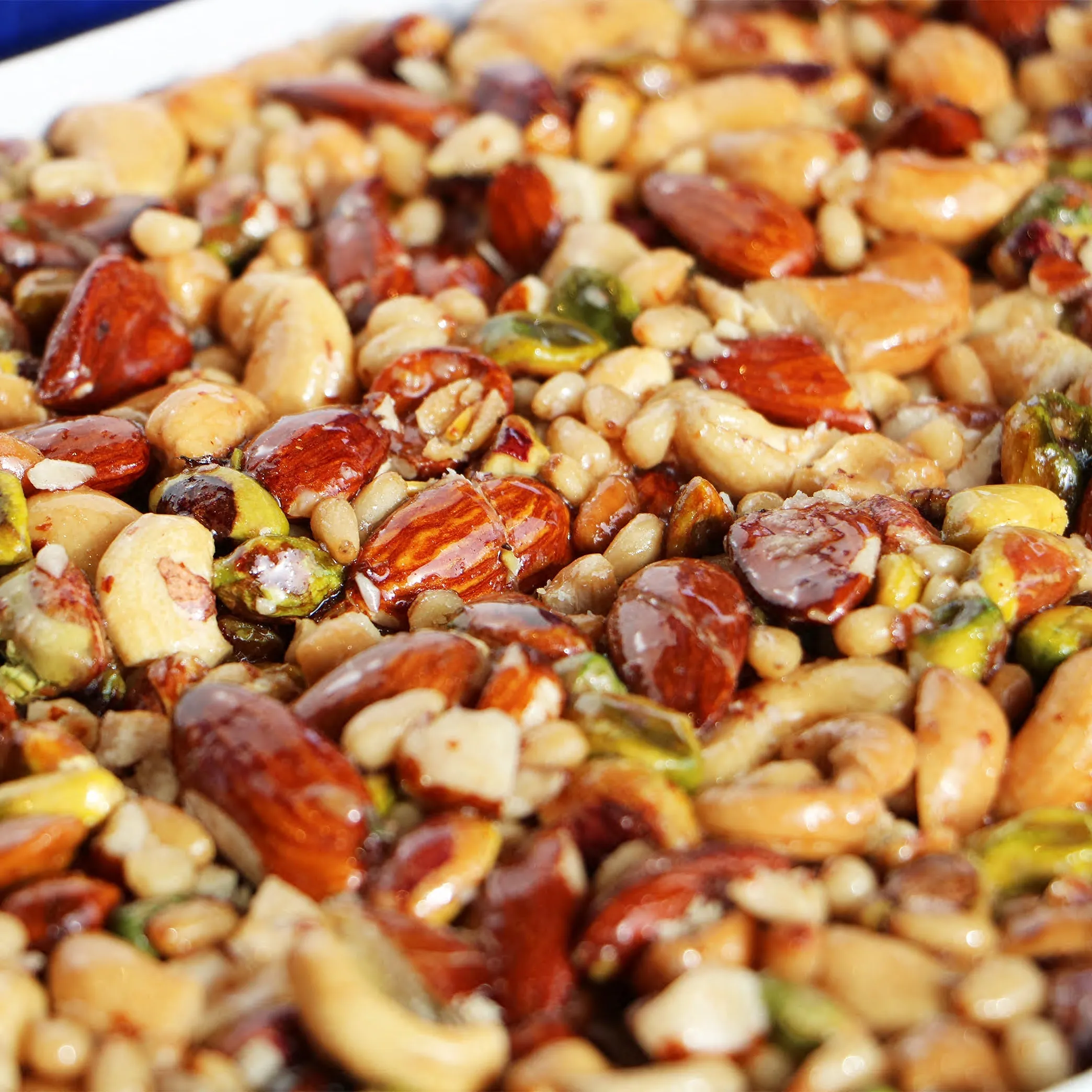 Abu Zaad Mixed Nuts Majokah 850 g