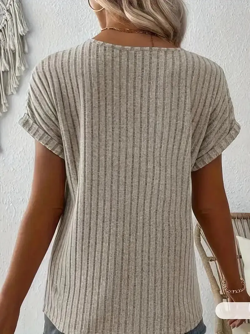 Amélie – Ribbed Buttoned V-Neck Cotton Top