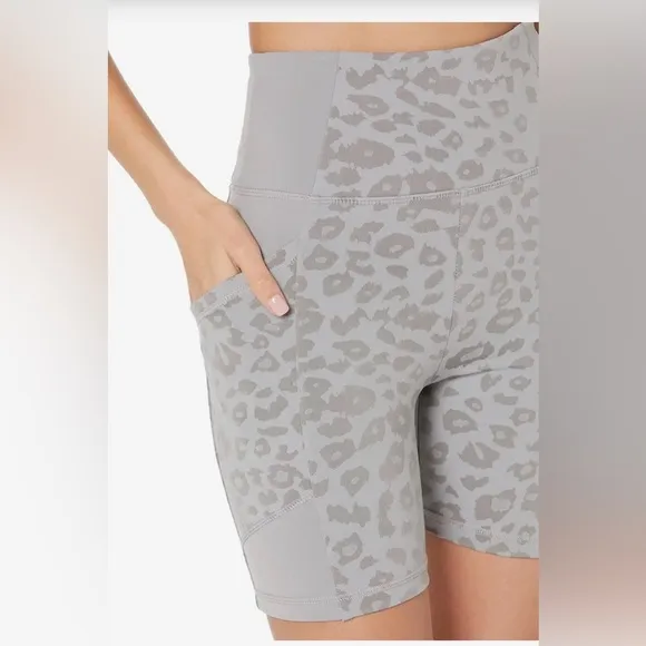 Blanc Noir Yolo $99 Bike Shorts Size S
