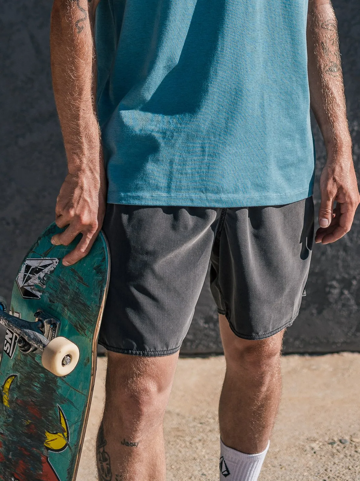 Center 17" Trunks