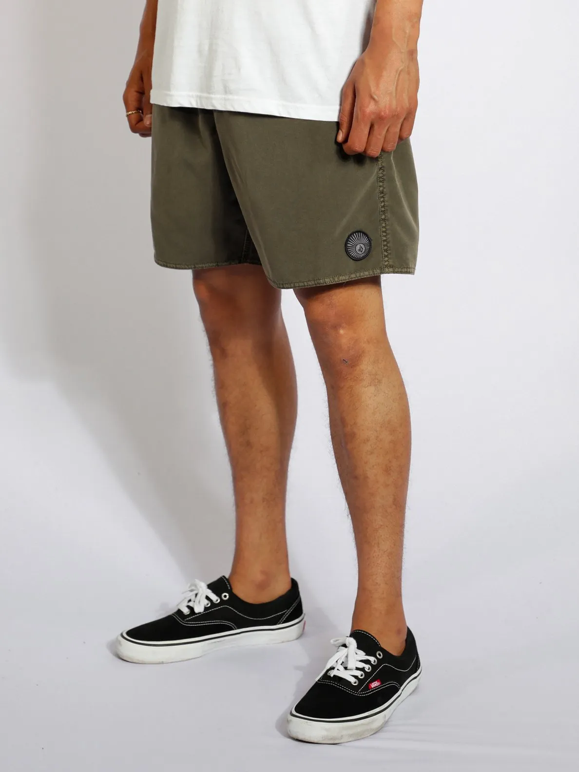 Center 17" Trunks