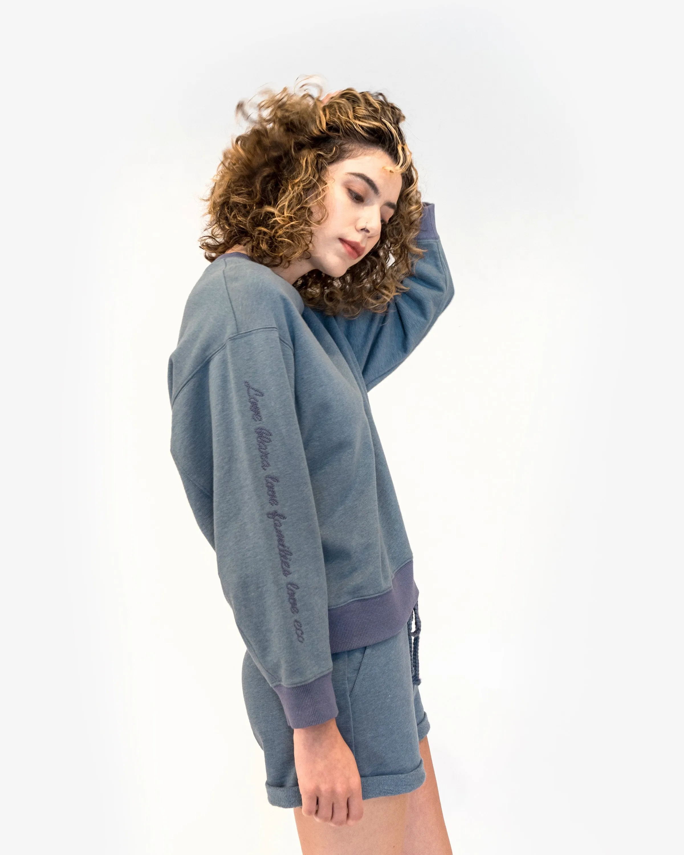 CREWNECK LOOSE SWEATERSHIRT