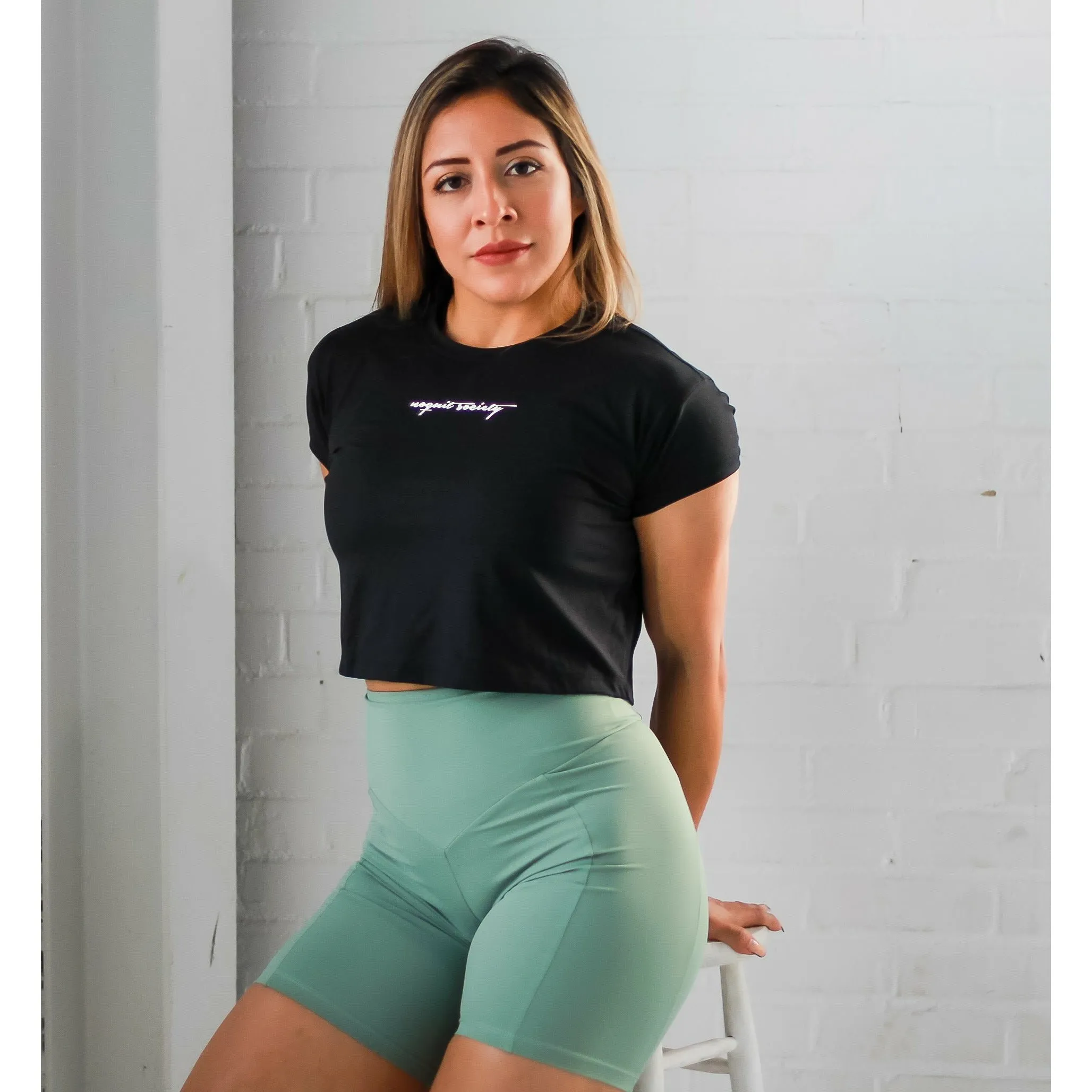 ESSENTIAL CROP T-SHIRT v2 - STEALTH BLACK