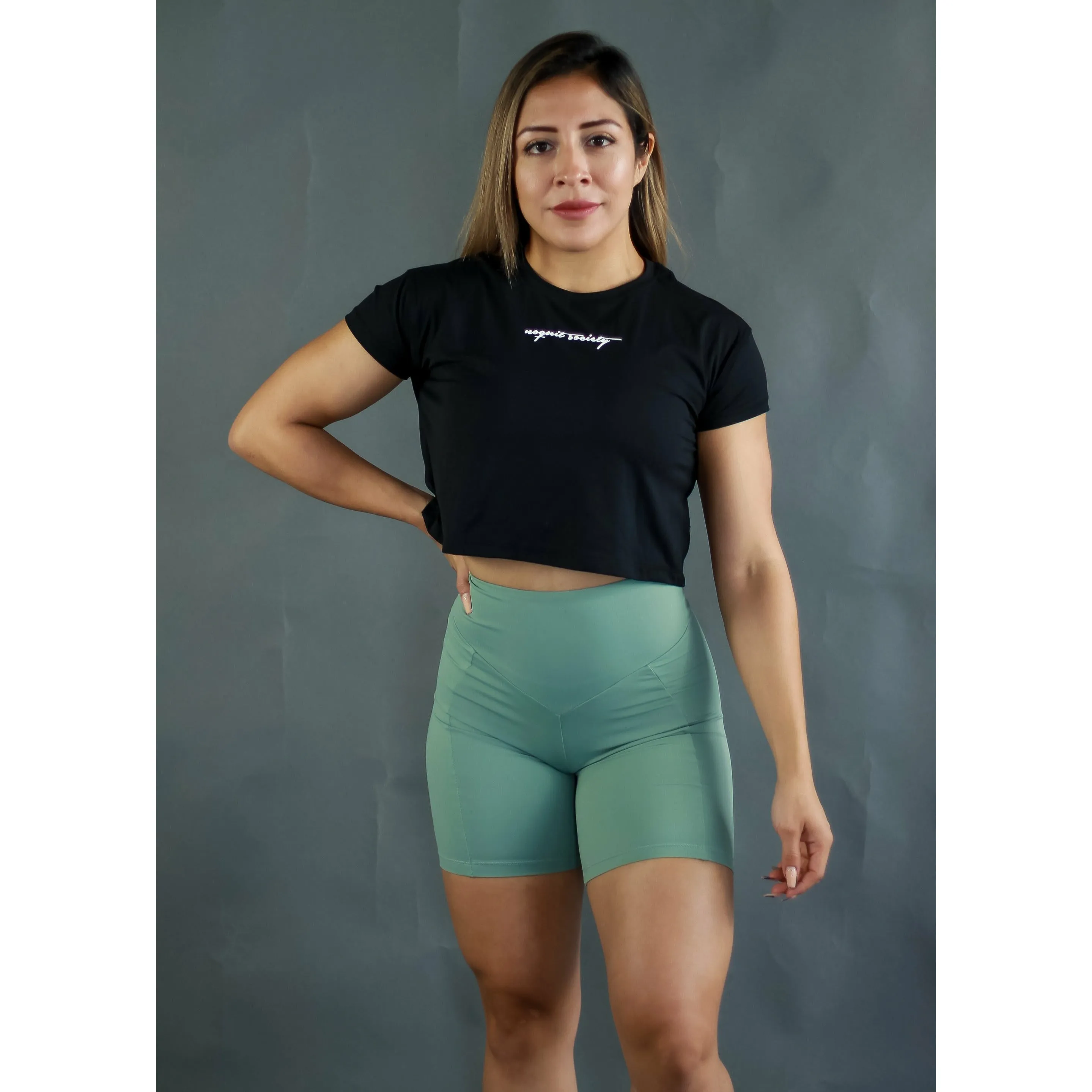 ESSENTIAL CROP T-SHIRT v2 - STEALTH BLACK