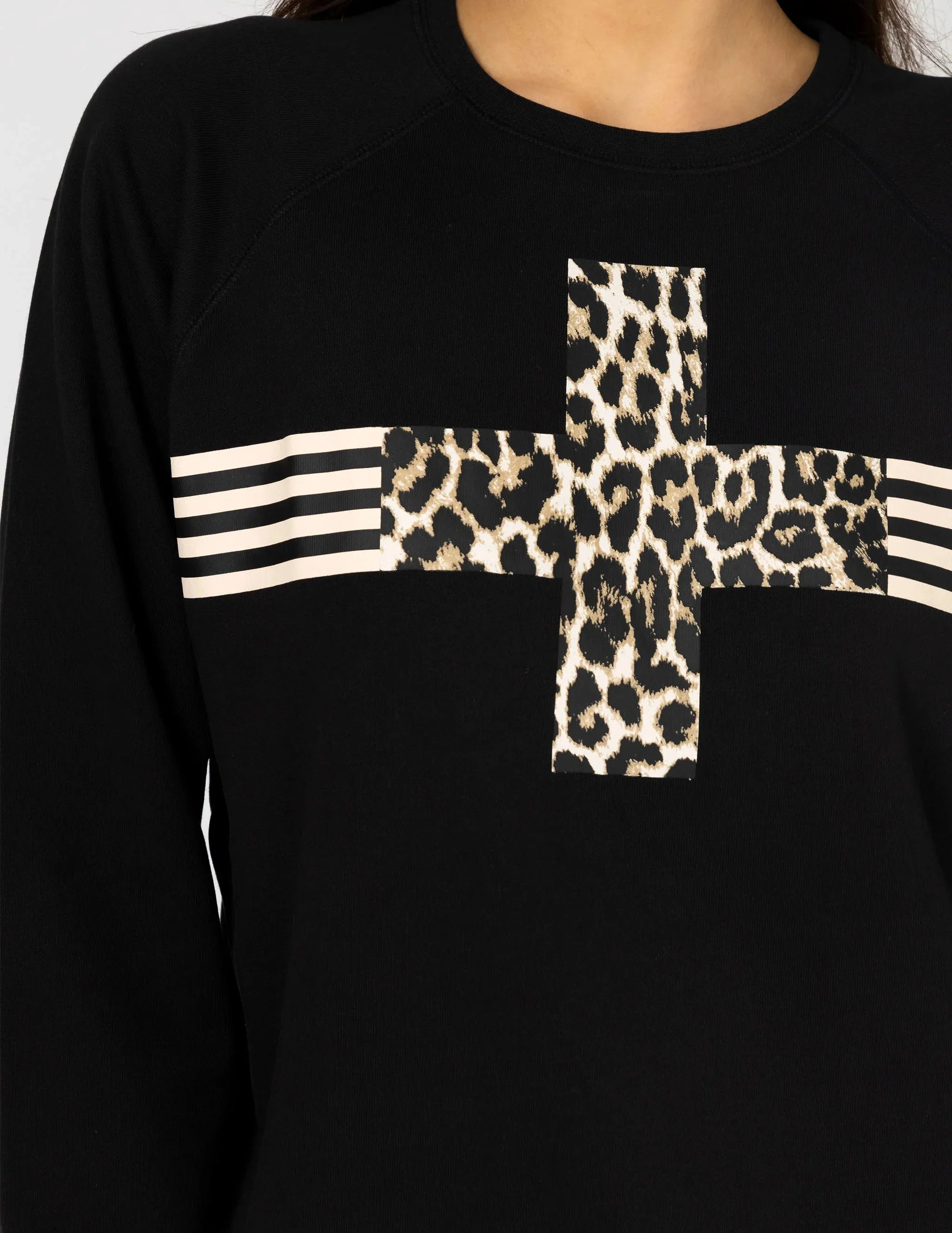 EVERYDAY LEOPARD CROSS SWEATER