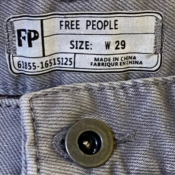 Free People High Rise Button Fly Raw Hem Cloudy Grey Shorts Womens Size 29 NWT
