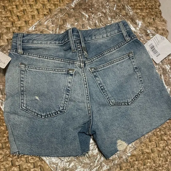 FREE PEOPLE ❤️‍🔥 MAKAI CUT OFF SHORTS IN LOOSE CANNON