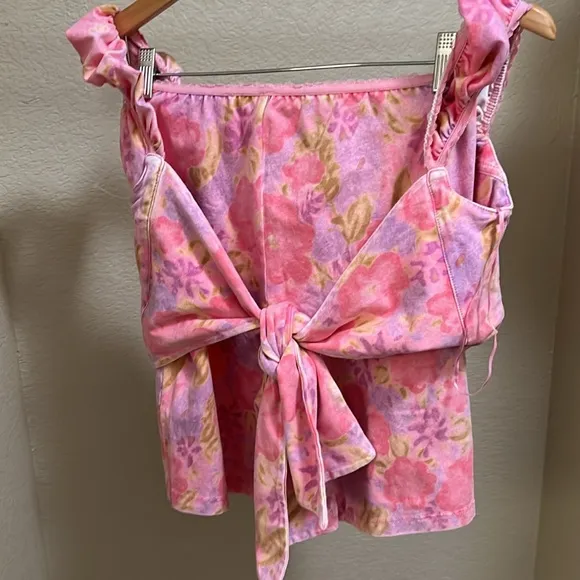 Free people nwt floral set shorts and top size small   A479