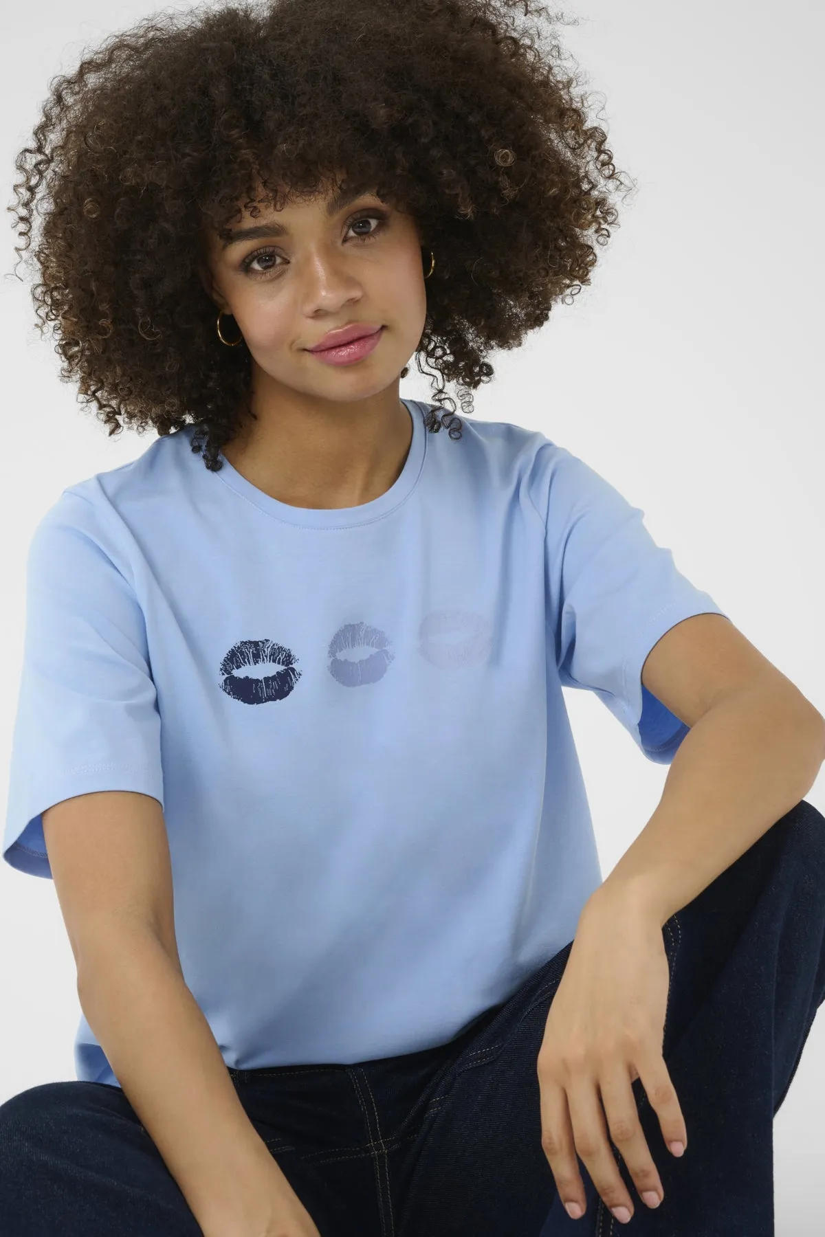 Kiss Me Tee