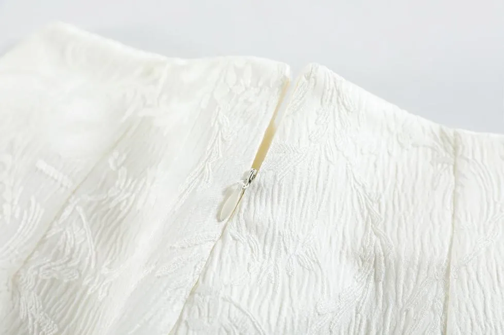 Loose-Fit Jacquard Chino Shorts for Women in Elegant Solid Colors