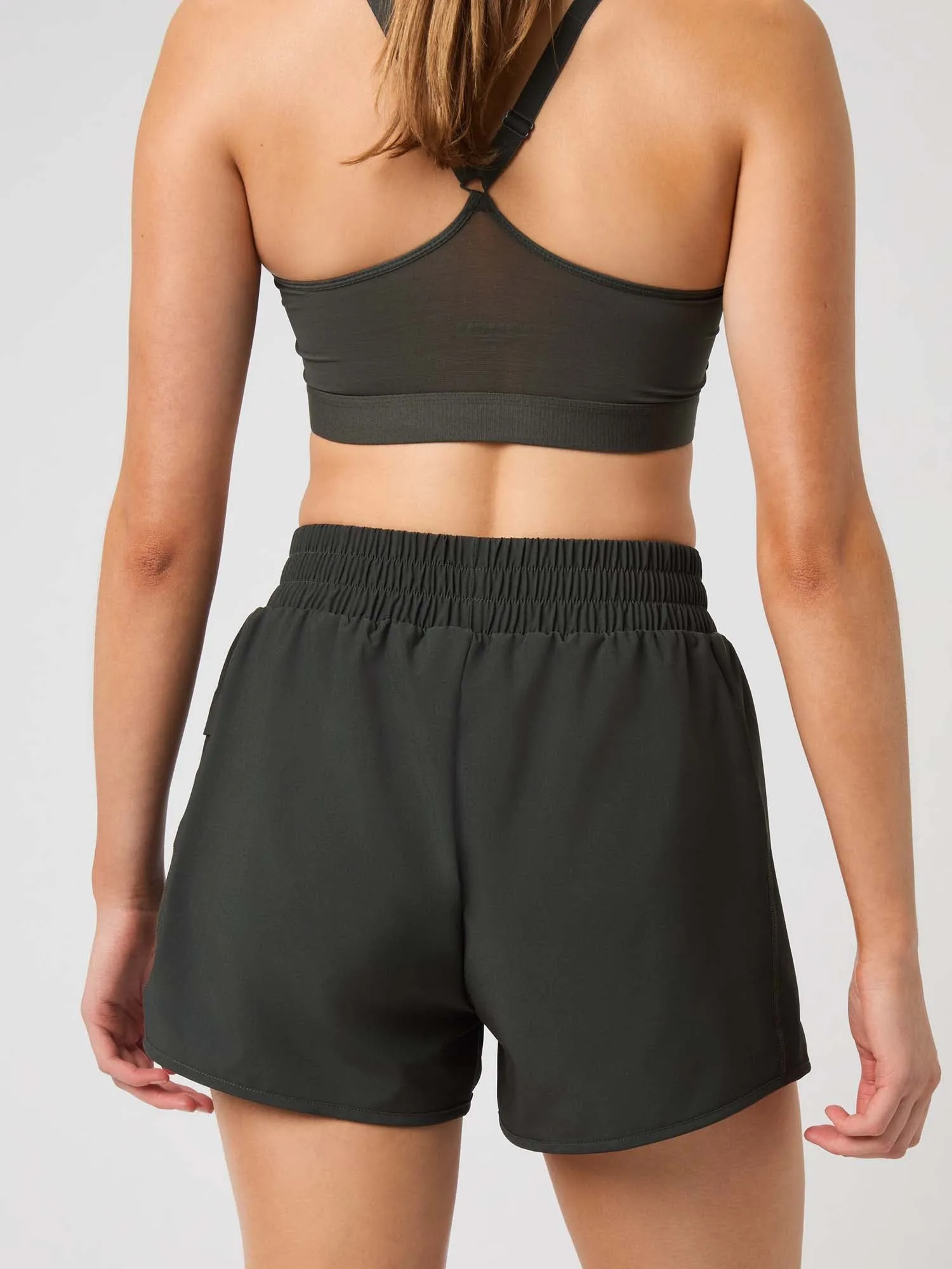 Loose short