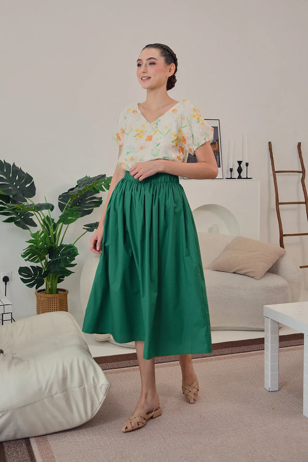 Merlyn Eyelet Top in Yellow Floral