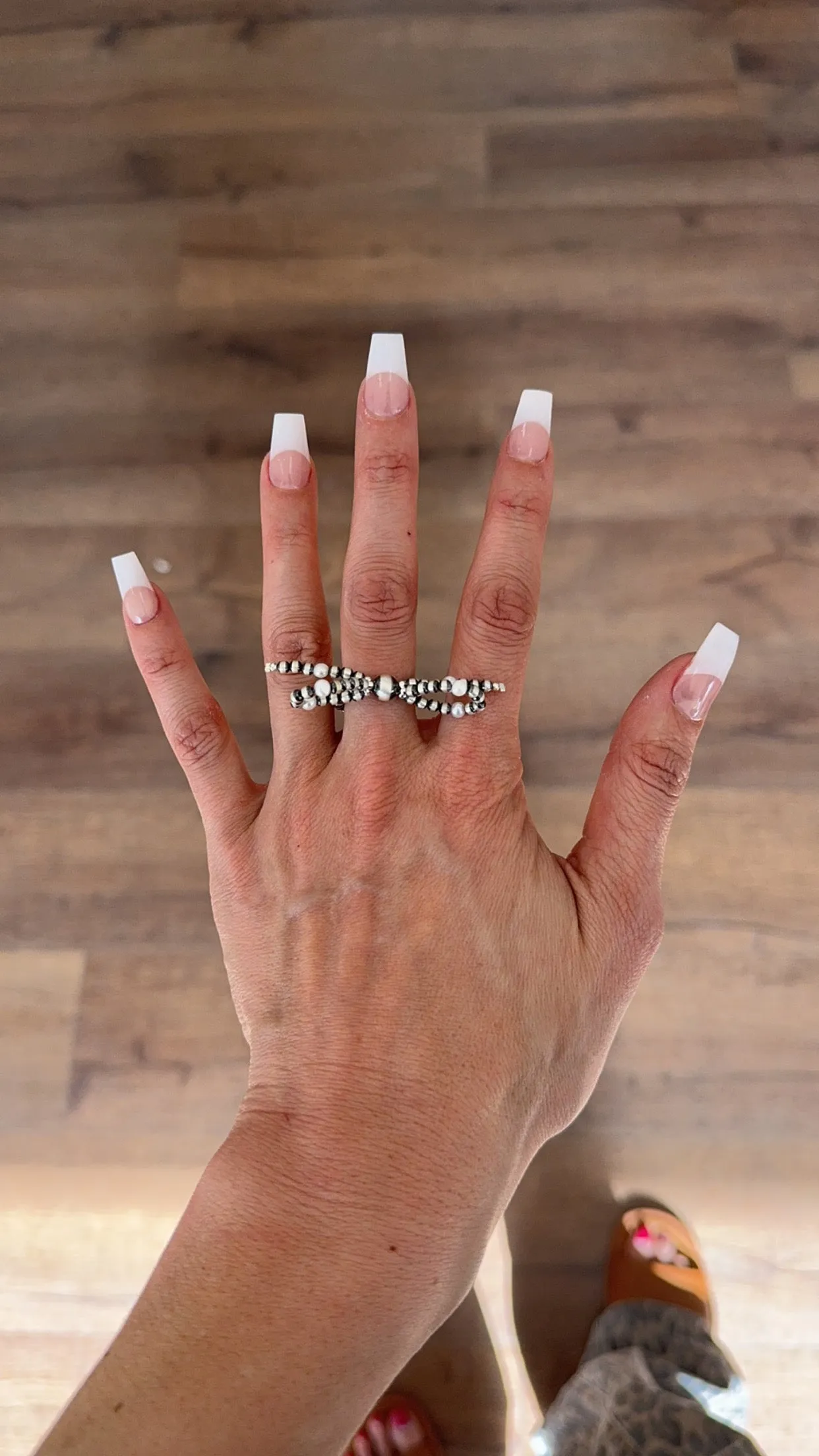 Navajo Pearl  Bow Stretch Ring - Fresh Water Pearl