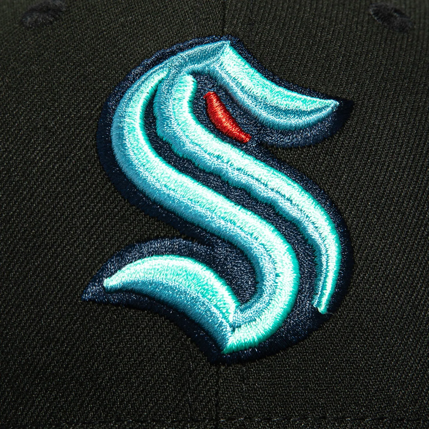 New Era 59Fifty Seattle Kraken Team UV Hat - Black
