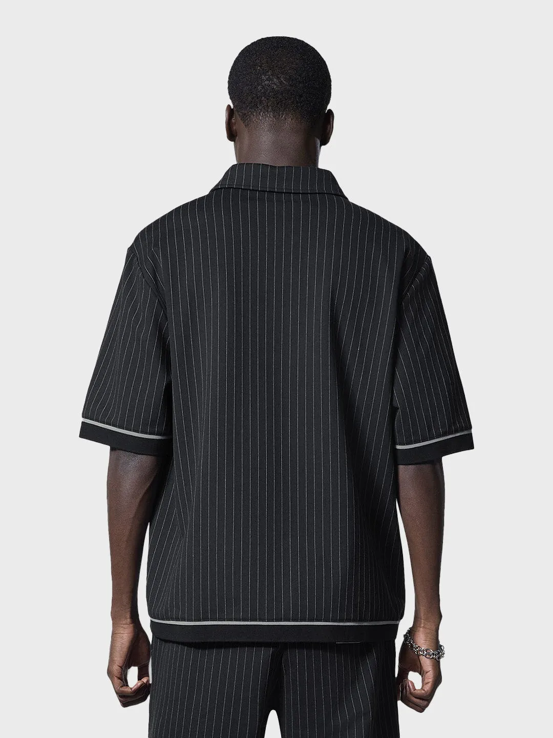 Off The Pitch Pitcher Shirt | Black