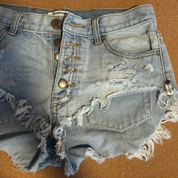 One Teaspoon Rollers Low Waist Long Rise Extreme Curve Raw Hem Jean Shorts 26