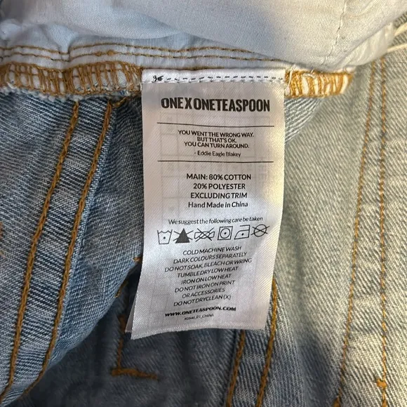 One Teaspoon Rollers Low Waist Long Rise Extreme Curve Raw Hem Jean Shorts 26
