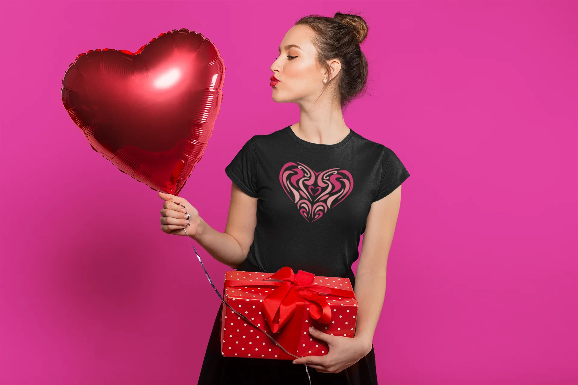 Ornate Heart | Valentines Day T-Shirt