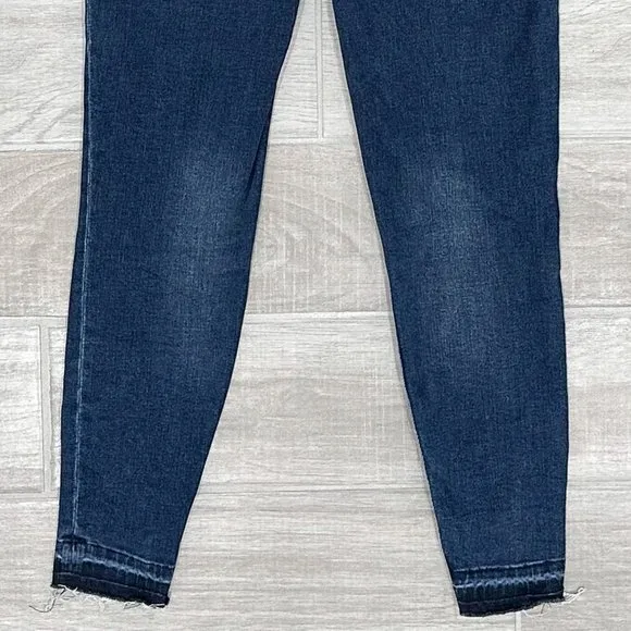Spanx Distressed Ankle Skinny Jeans in Medium Wash Denim Women’s Size M