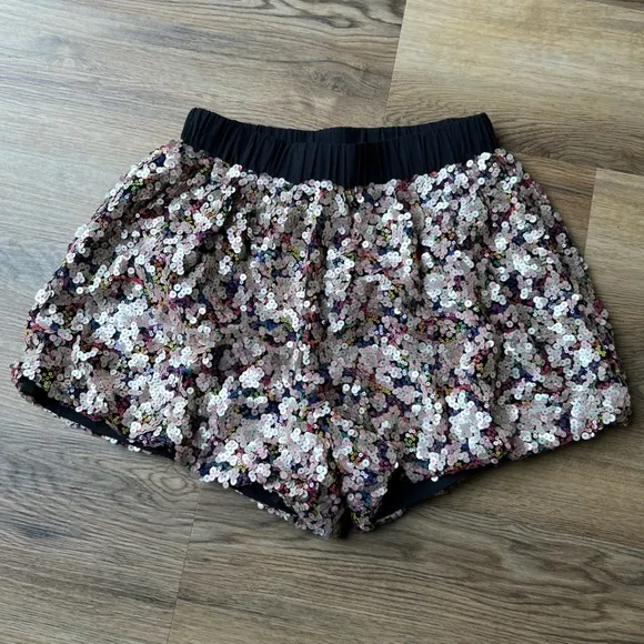 Sparkle For You Shorts 🎀