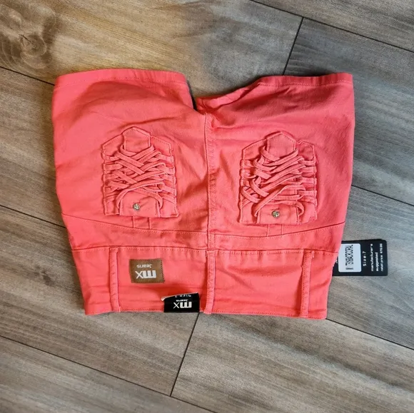 Stunning Coral Bling Shorts NWT L