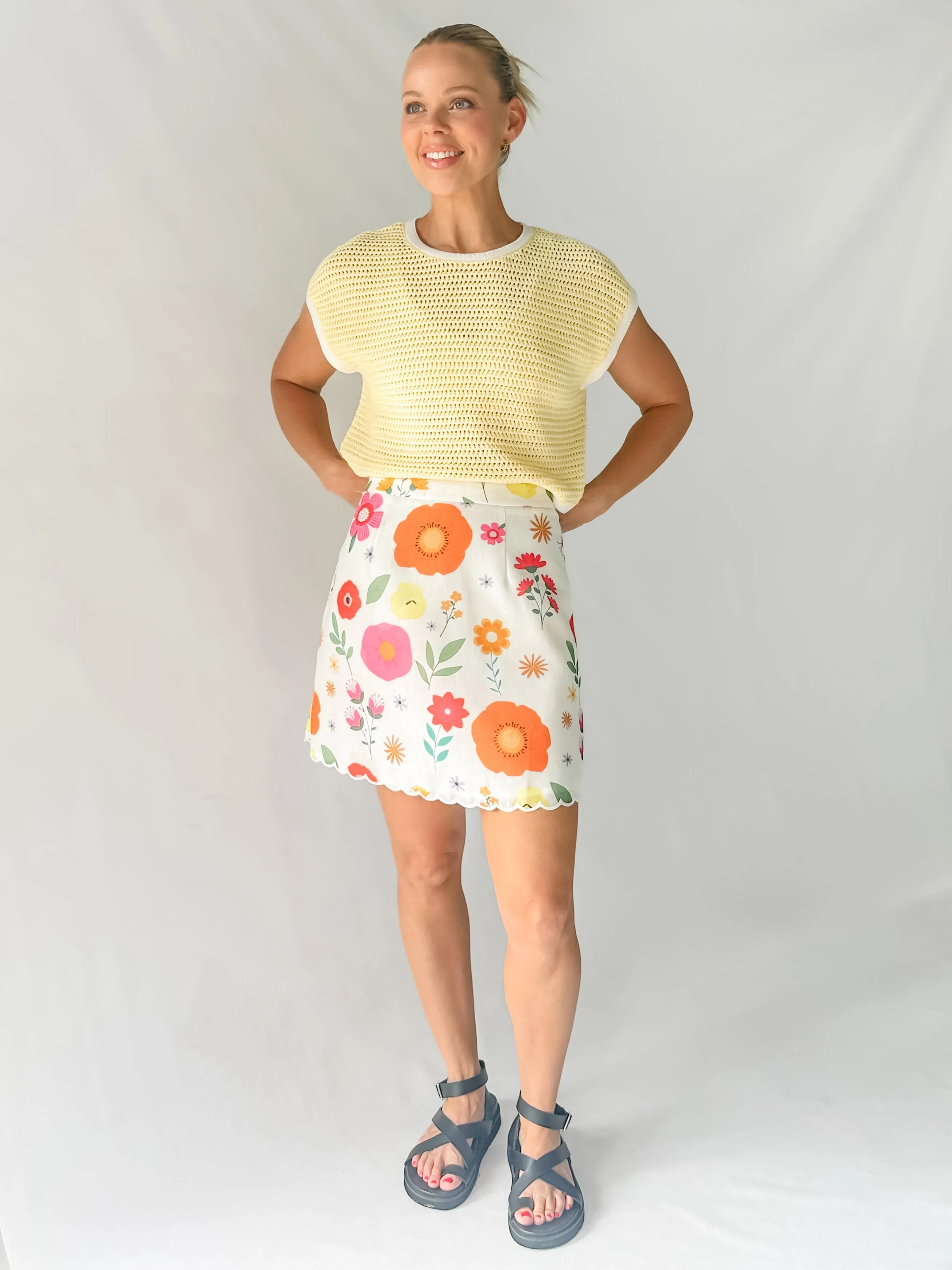 SUNLIT CHARM TOP - YELLOW