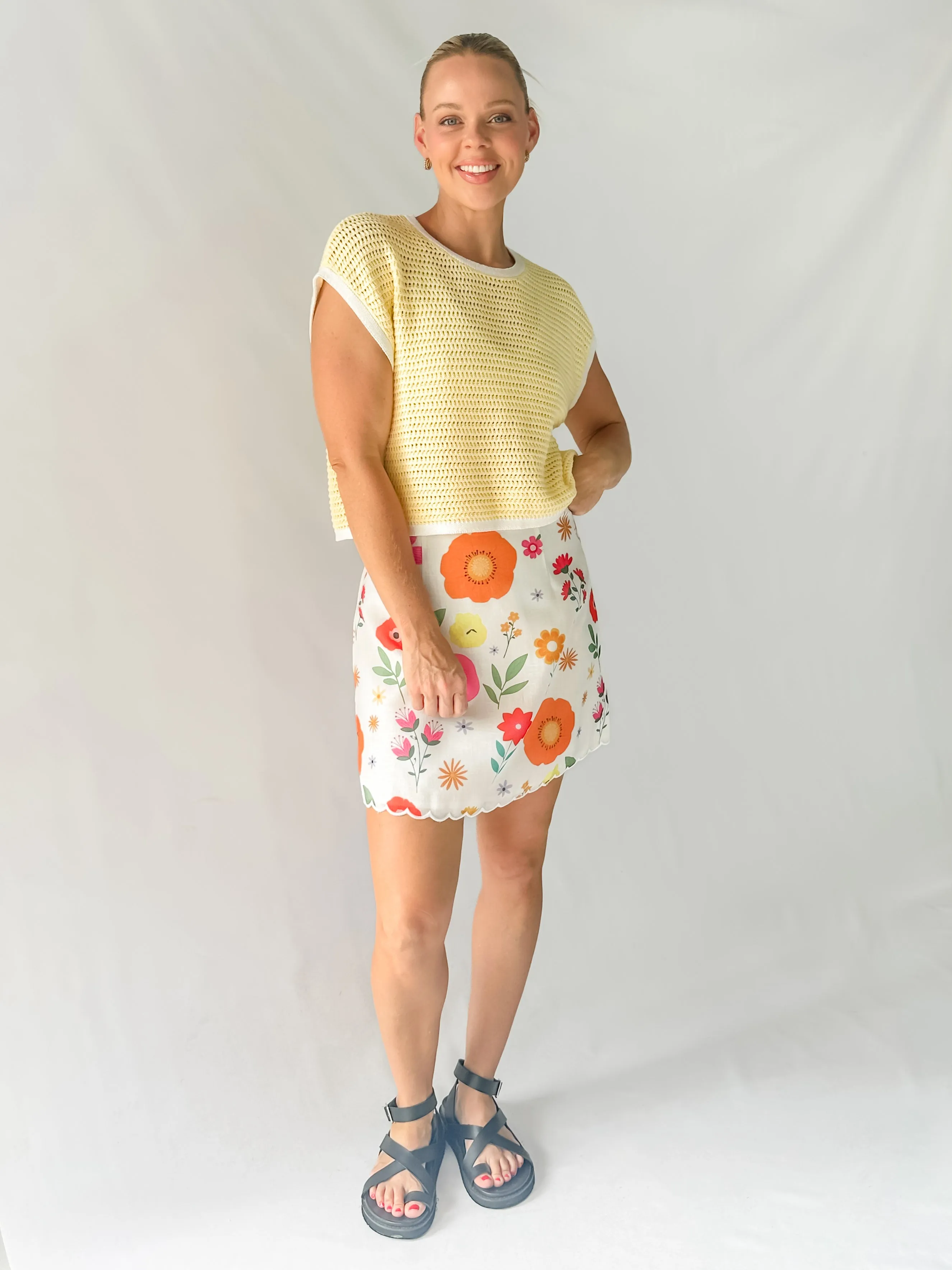 SUNLIT CHARM TOP - YELLOW