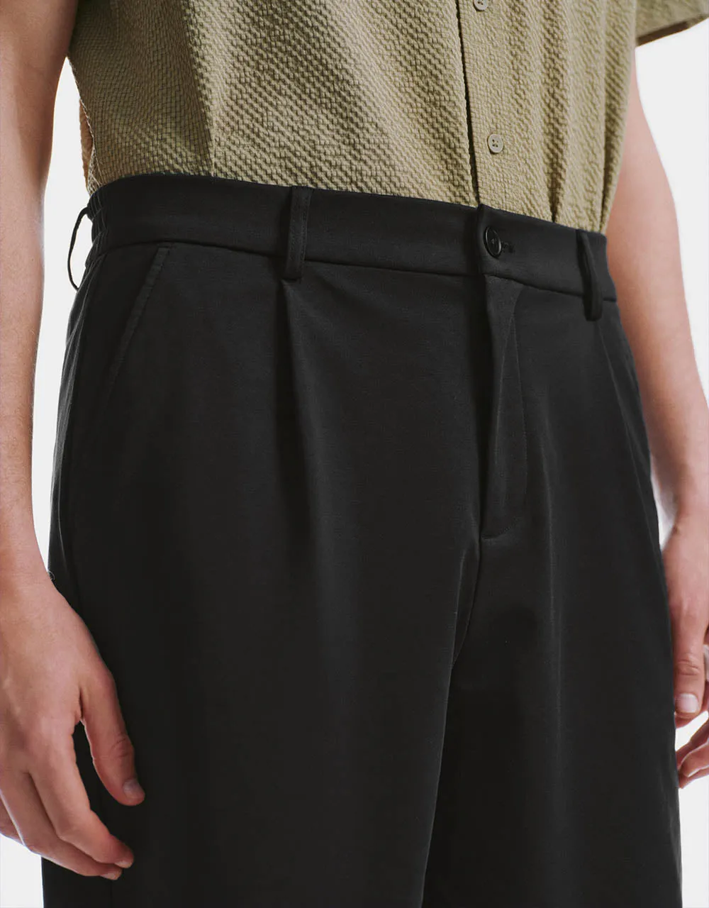 Tailored Loose Shorts