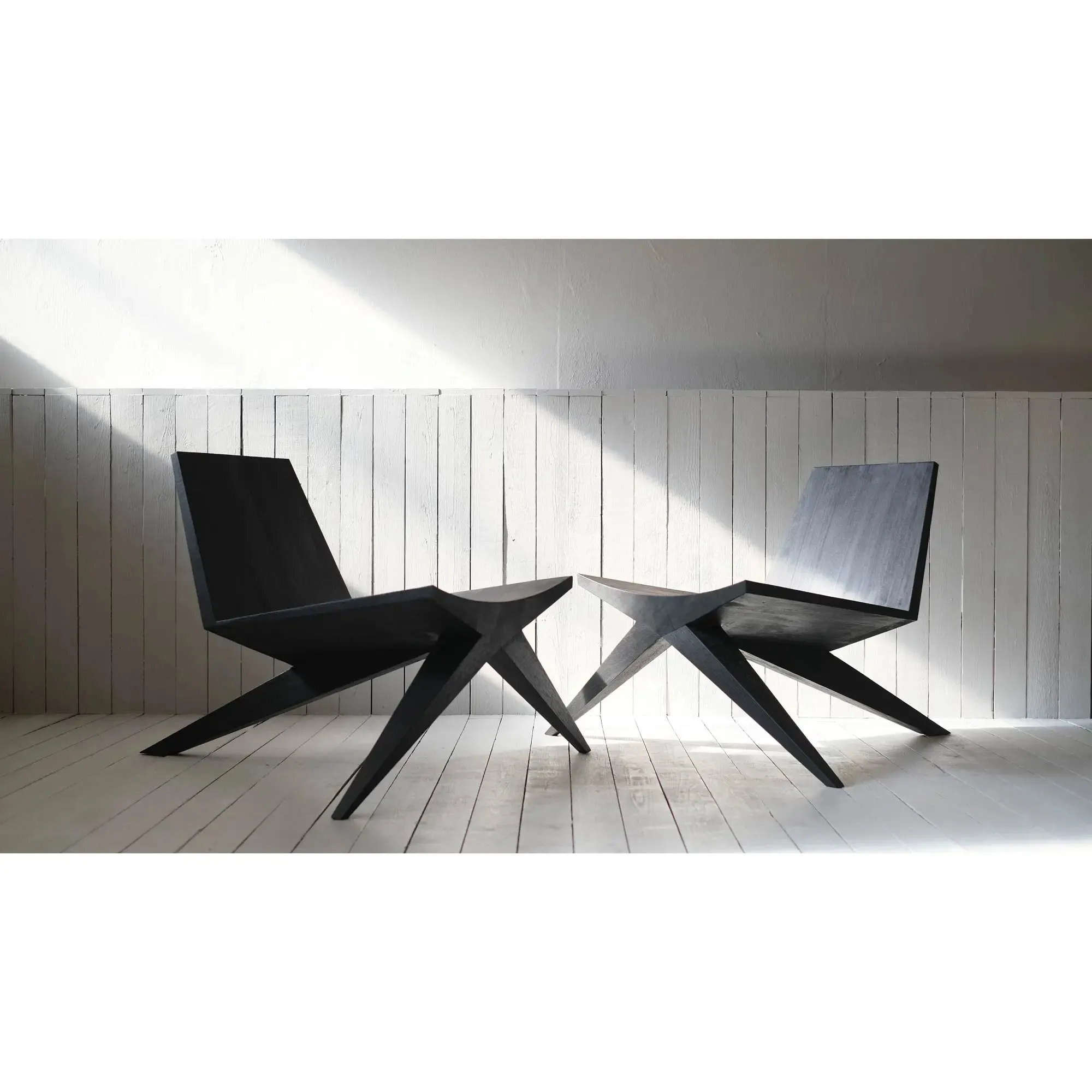 V-Easy Chair