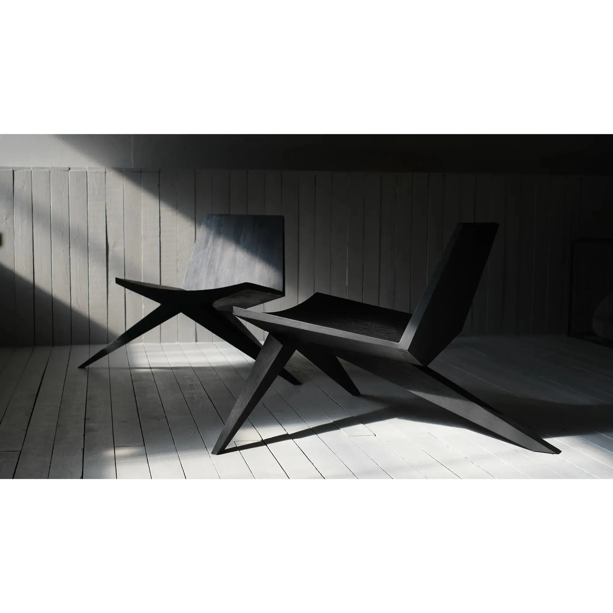 V-Easy Chair