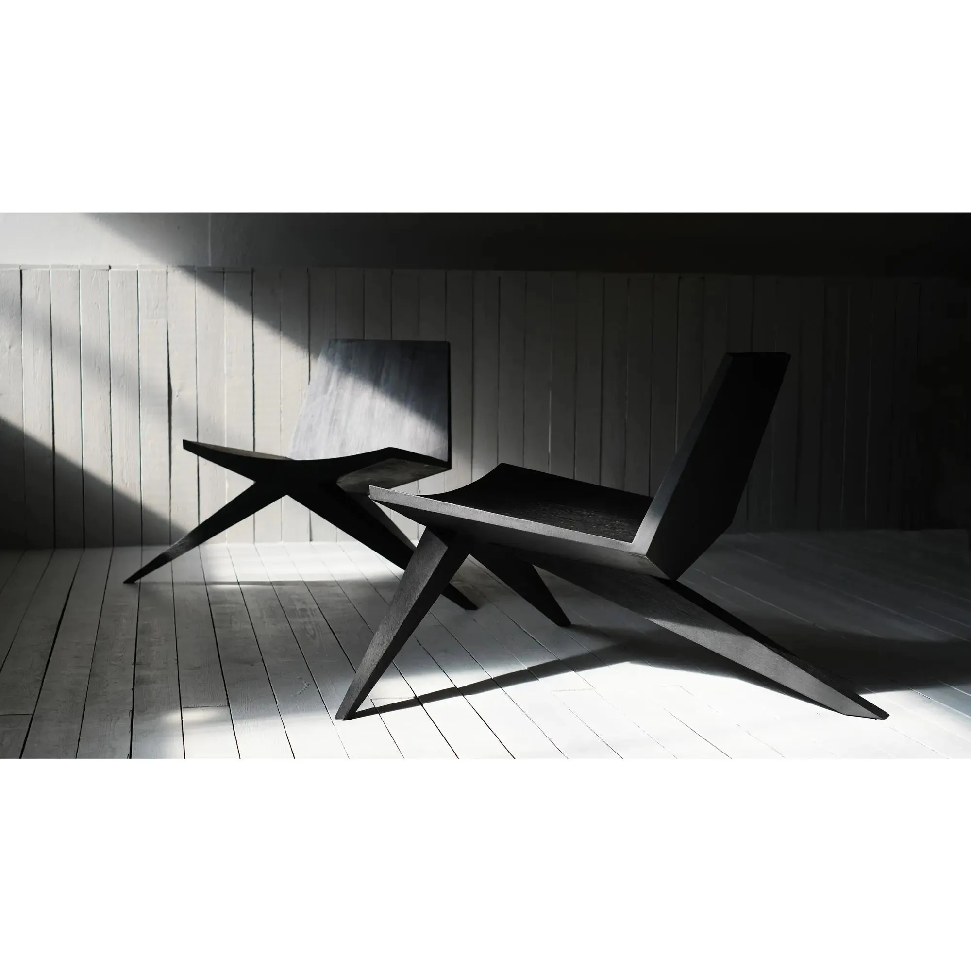 V-Easy Chair