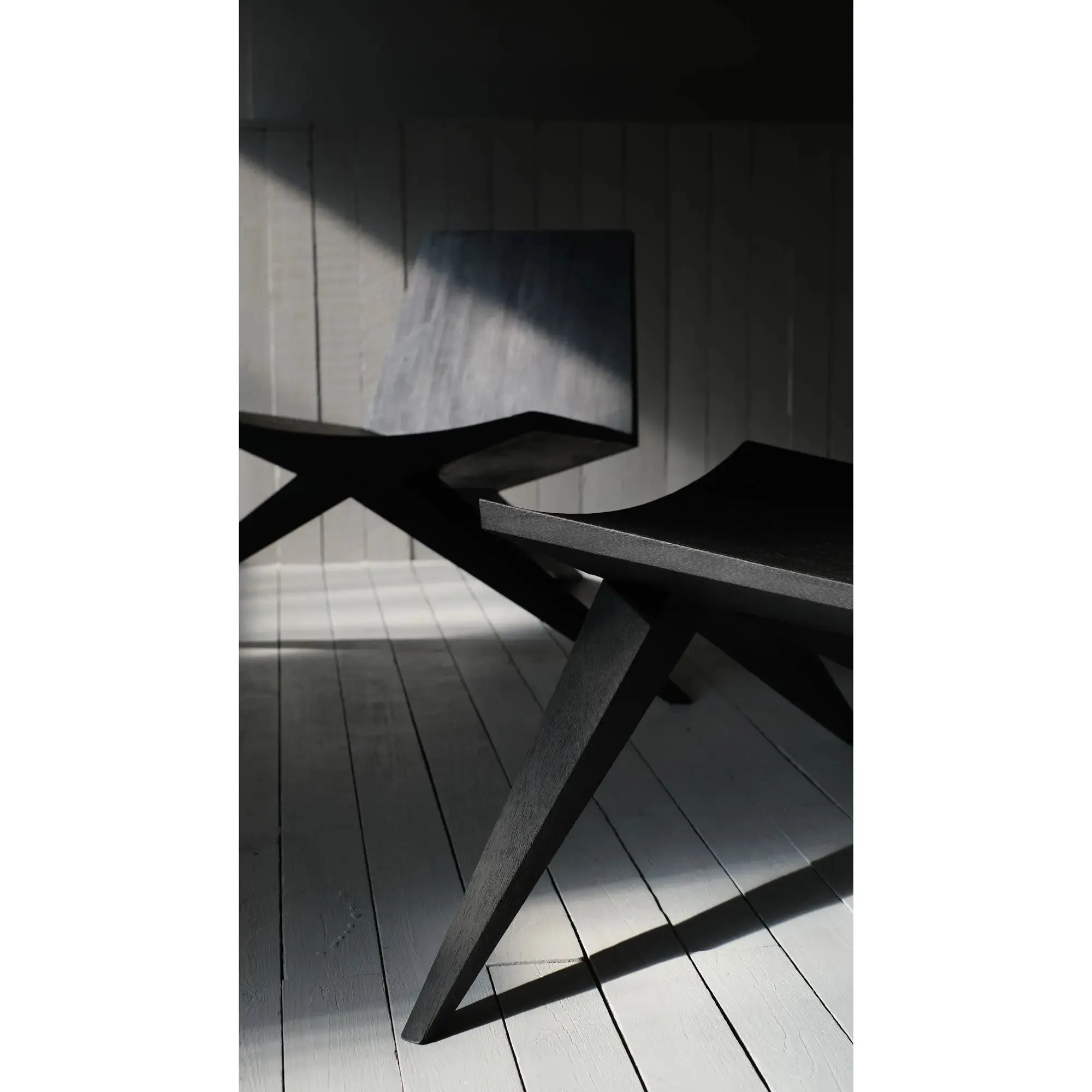 V-Easy Chair
