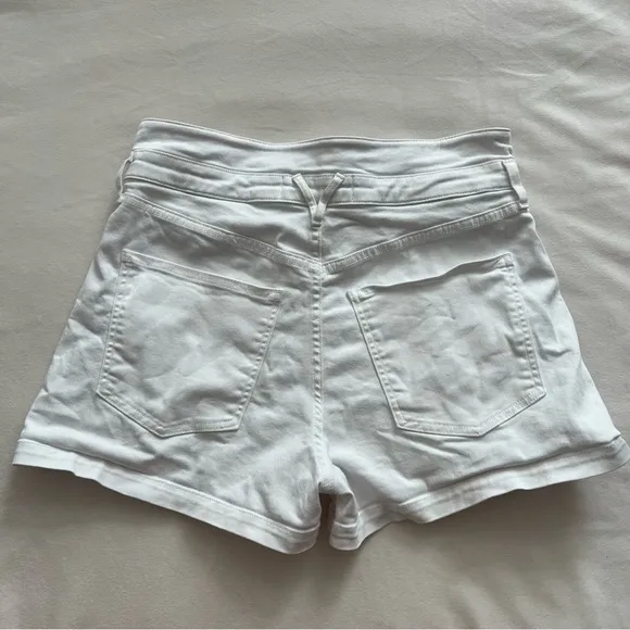 VERONICA BEARD Jaylen high rise denim shorts in white
